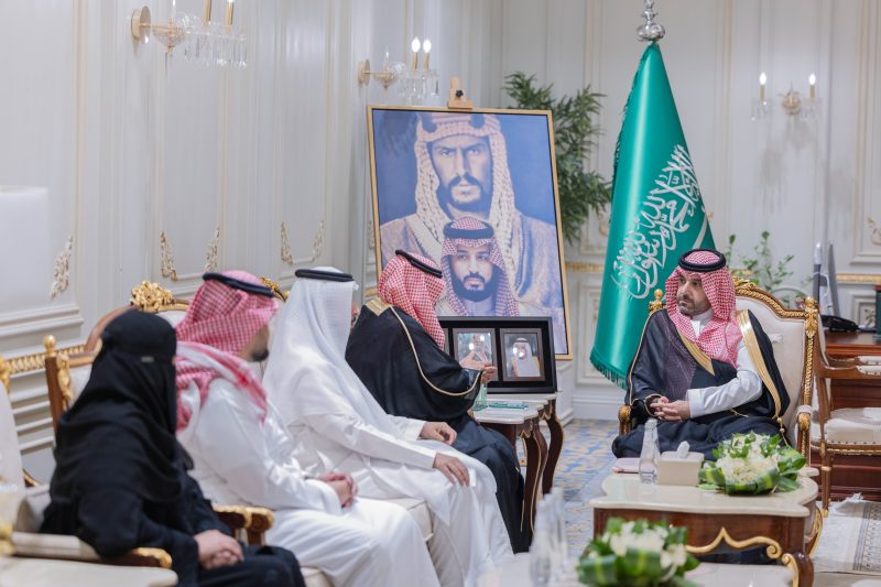 نائب أمير الحدود الشمالية يستقبل رئيس مجلس إدارة جمعية إعلاميي المنطقة