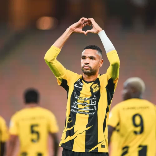 القادسية يُسقط الأهلي بثلاثية ويقفز للمركز الثاني في دوري روشن