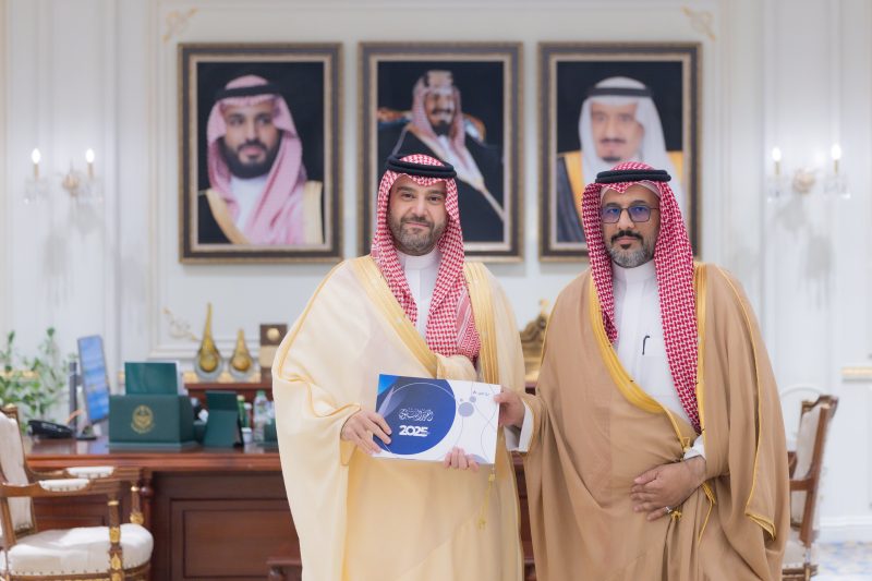 نائب أمير الحدود الشمالية يطّلع على التقرير السنوي لجمعية براعم لتنمية الطفل بعرعر