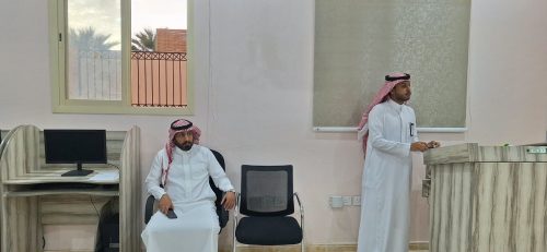 بالفيديو والصور.. حصة نموذجية في “التمييز” لطلاب ثالث متوسط بمدارس الوعد النموذجية
