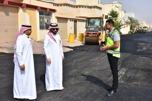 خادم الحرمين يوجه بإجراءات داعمة للمواطنين.. بدل شهري 500 ريال بالتزامن مع تعديل تعريفتي الكهرباء والمياه