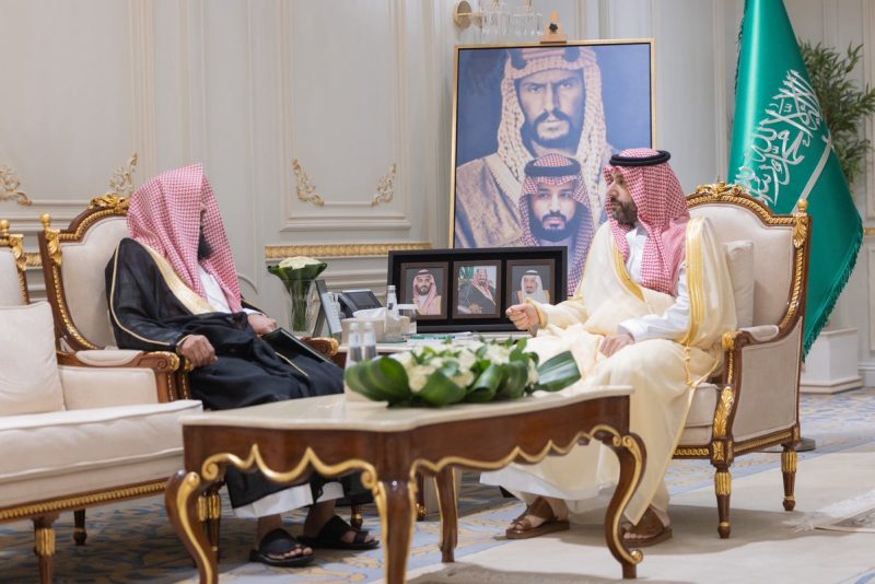 نائب أمير الحدود الشمالية يستقبل رئيس مجلس إدارة جمعية نماء للخدمات الوقفية بالمنطقة