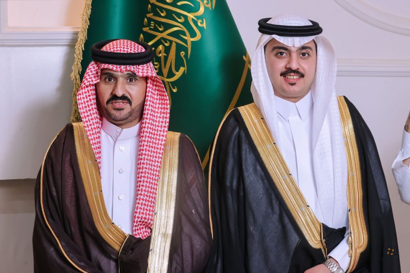 بالصور.. علي عواد الرفق السالمي يحتفل بزواج ابنه الشاب “حسين”