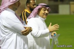 رئيس الشباب يجتمع باللاعبين .. وينهي عقد الدوسري