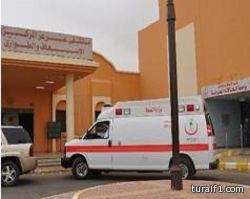 مواطن في عرعر يتفاجأ بقطع زجاج بيده بعد عمليه اجرها في مركزي عرعر