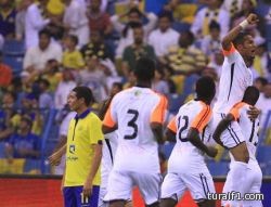 بالصور انفجار ماسورة مياه بحي الورود بطريف يؤدي لتسرب كميات كبيرة من المياه