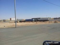 صهاريج المياه خطرا يهدد سكان شارع الخزان بحي الورود