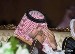 بالصور.. أمير الرياض يجهش بالبكاء في احتفال وزارة “الإعلام” باليوم الوطني