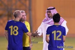 ملكة جمال بريطانيا تدعم المتشردين بالنوم في العراء