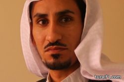ماجد الشراري خارج السرير الأبيض بعد اجراء عملية جراحية