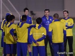 الهلال يعاود تدريباته بعد الرائد والإصابات تداهم الفريق