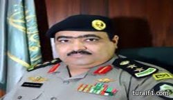 سقوط سيارة على جانب الطريق بالقرب من محطة الزمام بطريف بسبب كثافة الضباب “صور”
