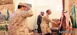 عدد من المراكز التجارية بالعويقلية تعلن عن تخفيضات بمناسبة المكرمة الملكية