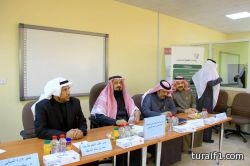 بالصور..مدير تعليم الشمالية يتفقد قطاع طريف ويستقبل طلبات المواطنين  ويجتمع بمديري المدارس