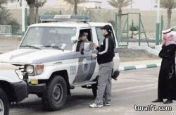 رئيس لجنة الحكام يعتدي على مشجع!!