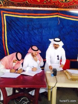 الظمني : بلدية طريف تنهي فتح المظاريف لعدد من أراضي الإستراحات بكل دقة وسلاسة وأمام المواطنين