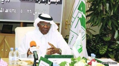 بالصور..القمامة تحاصر مستشفى طريف العام