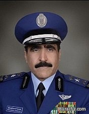 أمريكي يستدعي الشرطة لقط منعه من دخول منزله
