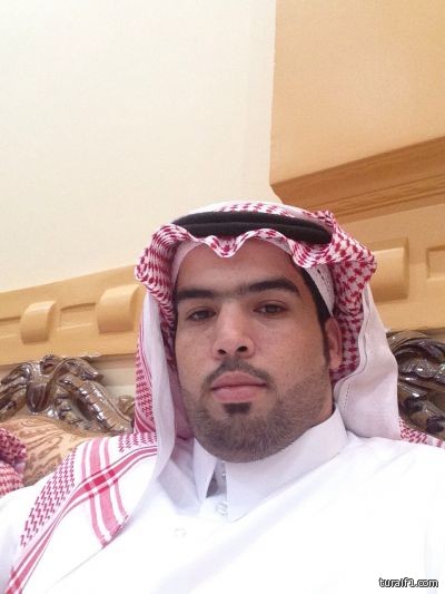 بالصور..انفجار ماسورة مياه بحي الورود شرق طريف