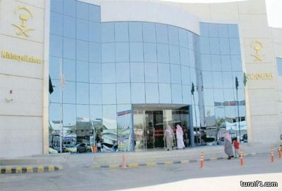 “العمل” تعكف على معالجة أوضاع المعقبين بعد إقصاء أنظمة الجوازات لهم