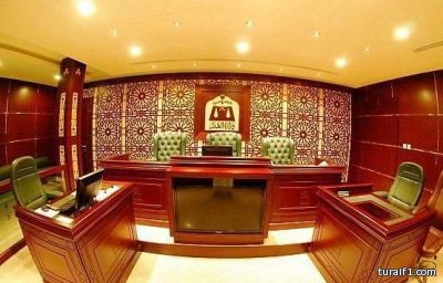 السجن 12 عامًا لموظف استولى على سيارة نقل أموال وبها 10 ملايين ريال