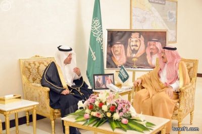 أمير يستقبل رئيس وأعضاء مجلس الهيئة السعودية للمهندسين في عرعر ومدير مكتب وكالة الأنباء السعودية في المنطقة