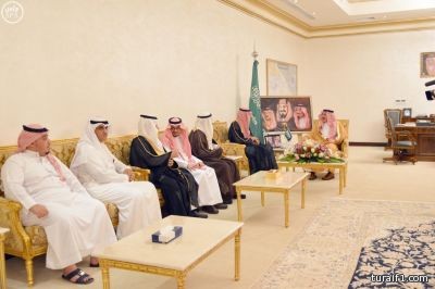 أمير يستقبل رئيس وأعضاء مجلس الهيئة السعودية للمهندسين في عرعر ومدير مكتب وكالة الأنباء السعودية في المنطقة