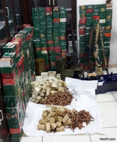 إحباط تهريب أكثر من 16 ألف طلقة رشاش وشوزن و3 أسلحة نارية عبر جمرك الخفجي