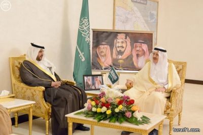أمير منطقة الحدود الشمالية يلتقي رئيس وأعضاء المجلس البلدي بمركز لينه