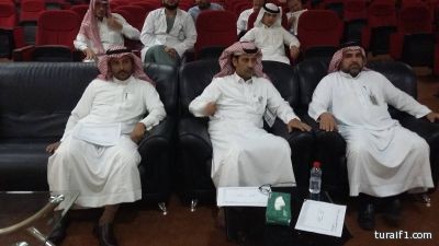 مستشفى طريف العام يقيم دورة تدريبية للمشاركين في الحملة الوطنية لتطعيم طلاب المدارس‎