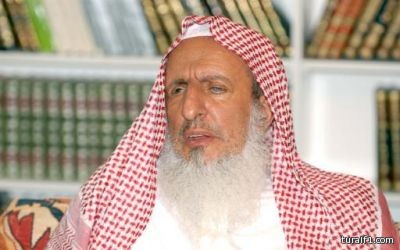 المفتي يؤكد أن تحري رؤية الهلال عبادة.. والاستخفاف بها أمر خطير