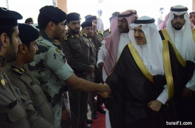 أمير الحدود الشمالية يدعو رجال الأعمال للاستفادة من الفرص الاستثمارية