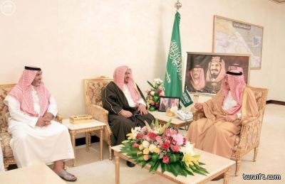 سمو أمير منطقة الحدود الشمالية يلتقي الشيخ النجيمي