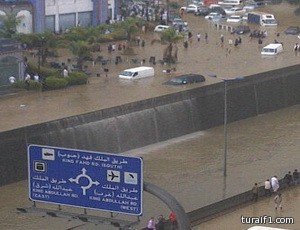 عاصفة قوية تضرب شمال السعودية ومصر والأردن والدفاع المدني يتأهب