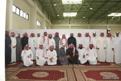 بالصور..مدرسة عبدالله بن الزبير تزور مستشفى طريف العام بمناسبة يوم الجودة العالمي 2015 م