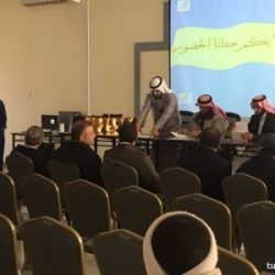 فن الإلقاء والارتجال وقوة البديهة مقومات منحت “سمية الرويلي” المركز الأول بالجوف والذهبي بمكة في “الارتجال‎”