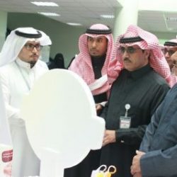 مدرسة أبي ذر الغفاري الابتدائية بطريف تكرم طلابها المتميزين بالفصل الدراسي الأول