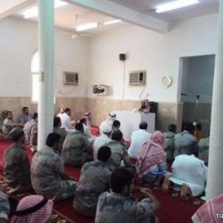 أمير منطقة الحدود الشمالية يستقبل وزير التجارة والصناعة