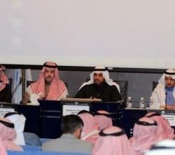 الشورى يطالب وزارة الشؤون الإسلامية بزيادة التنسيق مع الجامعات في المملكة لإيجاد برامج تدريبية كافية للأئمة وخطباء الجوامع.
