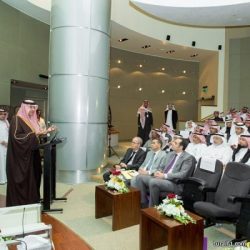 بالصور..مكتب عمل طريف ينهي توقف 21 وافد بإحدى الشركات بسبب خلاف على بعض بنود العقد