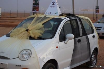 بالصور..أربع سيارات للمراكز الأولى تشعل المنافسة بين الصقارين بمهرجان طريف الشعبي ومسابقة الصقور “4”