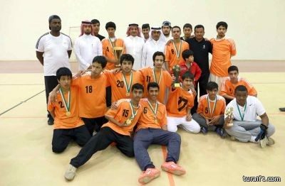 ثانوية صلاح الدين تحقق كاس بطولة الصالات بمنطقة الحدود الشمالية‎