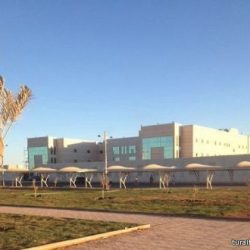 وفد تجاري فرنسي يطلع على مجمعات “معادن” للفوسفات والألمنيوم في رأس الخير