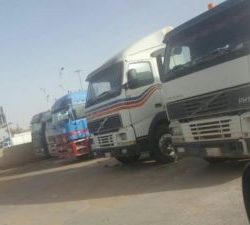 بالصور قائد ابتدائية عبدالله بن عمر يكرم المعلمين
