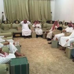 عيسى الغيث يشيد بـ”سيلفي” ويصفه بأنه أنفع من آلاف الخطب