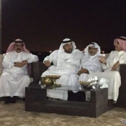 السفير الألماني ونائب السفير الأمريكي وأعضاء السفارة الألمانية يزورون “سدوس “للاطلاع على القرية التاريخية بعد ترميمها