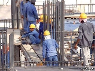 جهات مختصة تقدم عدداً من المقترحات لمعالجة مشكلة تأخر الشركات المتعثرة في سداد رواتب عمالتها