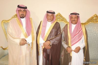 بالصور..الشيخ شايش الخضع يحتفي بالمشايخ والأعيان في حفل زواج أخيه “متعب”