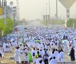 “الرويلي”: انشغال الحاج بالتصوير يفقده الخشوع ويفوت عليه الأجر