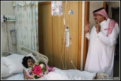 بالصور..سفارة خادم الحرمين الشريفين بعمان تعايد المرضى السعوديين في المستشفيات الأردنية